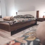 & Ksenya * Spodnja Hajdina