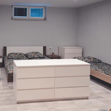 Apartment & Ksenya