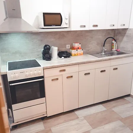 & Ksenya Spodnja Hajdina