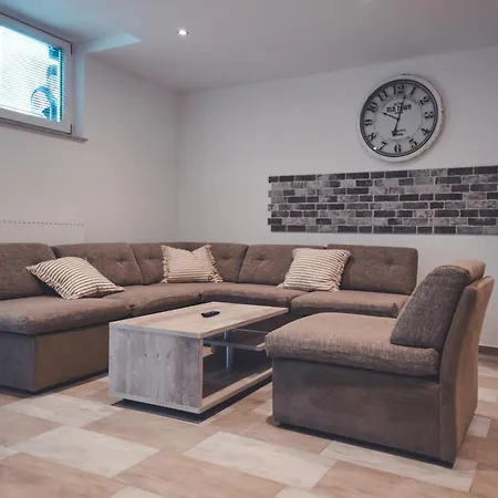 Apartment & Ksenya