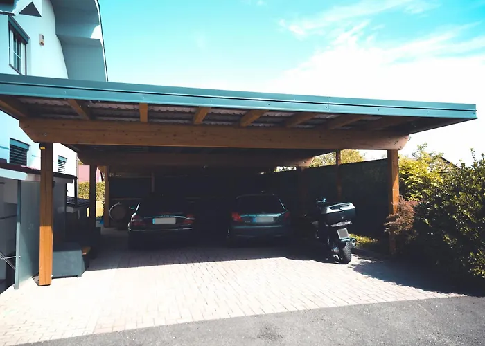 & Ksenya Lejlighed *